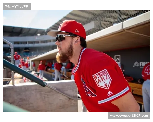 因塞尔瓦迪退赛致轻量级对决搁浅 联盟计划推进合约制度改革 因塞尔瓦迪退赛致轻量级对决搁浅 联盟计划推进合约制度改革